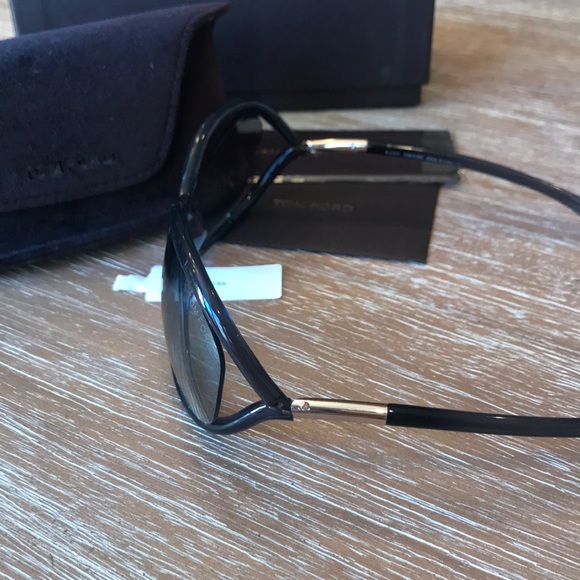 Tom Ford Jennifer Sunglasses in Slate. - Picture 3 of 4